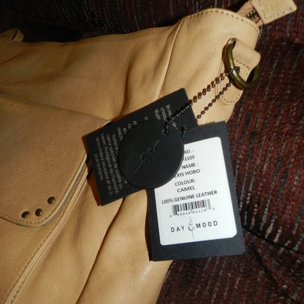 Day & Mood Leather Fringe Padded Sleeve Laptop/Tablet Compartment Bag Camel NWT! - Picture 11 of 13